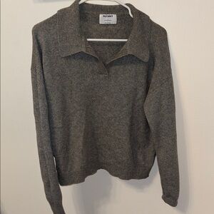 Old Navy Gray Knit Sweater